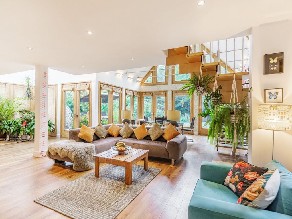 6 bed detached house for sale in Fordwich Road, Fordwich, Kent CT2 Zoopla