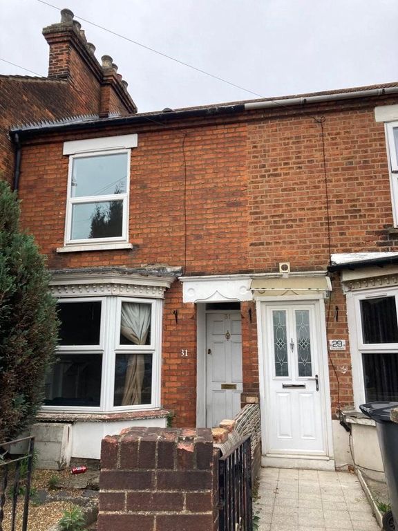 3 bed terraced house for sale in Ford End Road, Bedford MK40 Zoopla