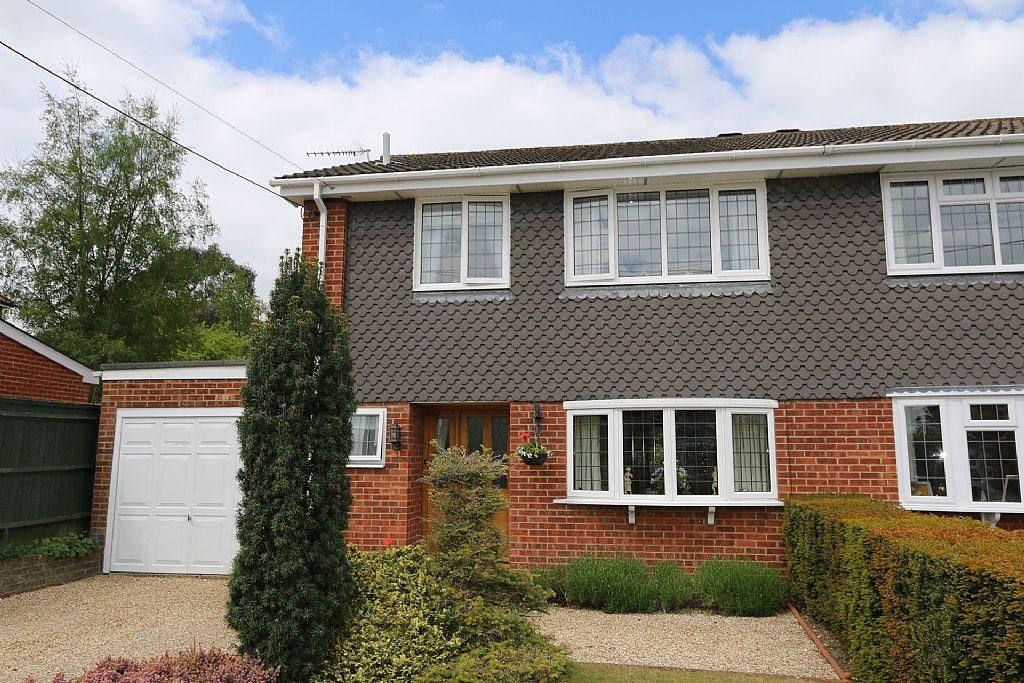 3 bed semidetached house to rent in Bursledon Road, Hedge End SO30