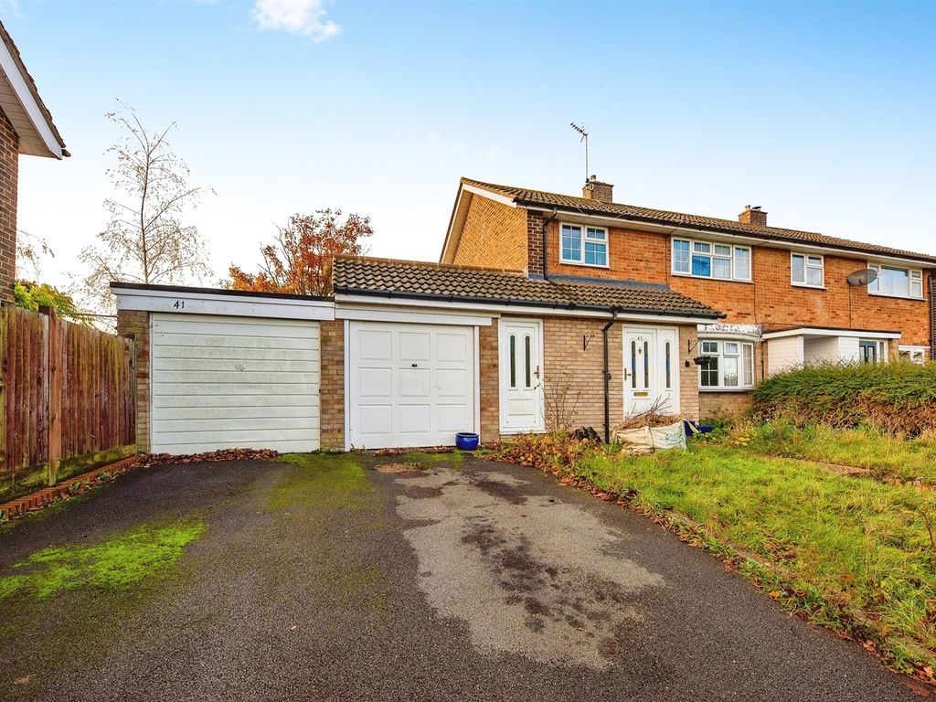 3 bed end terrace house for sale in Gadebridge Road, Hemel Hempstead