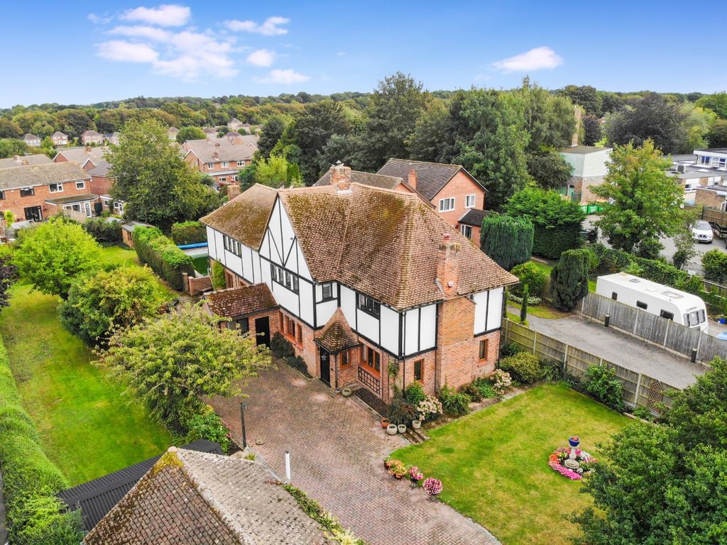 4 bed detached house for sale in Little Meadow, Hempstead Road