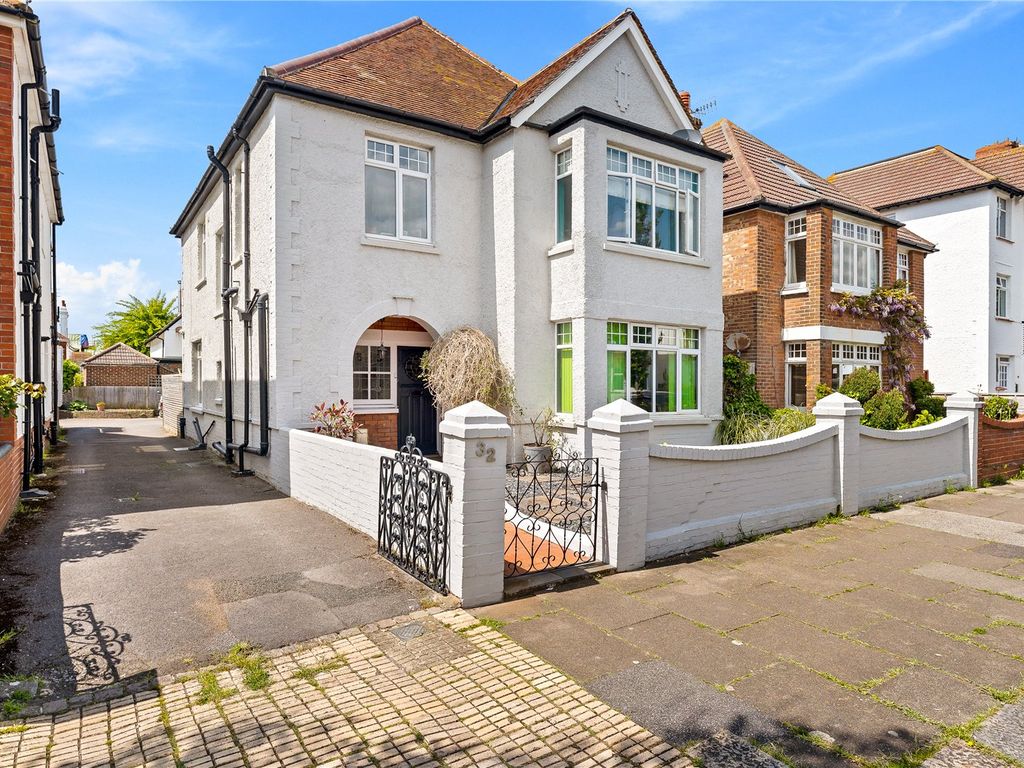 4 bed detached house for sale in Langdale Road, Hove, East Sussex BN3