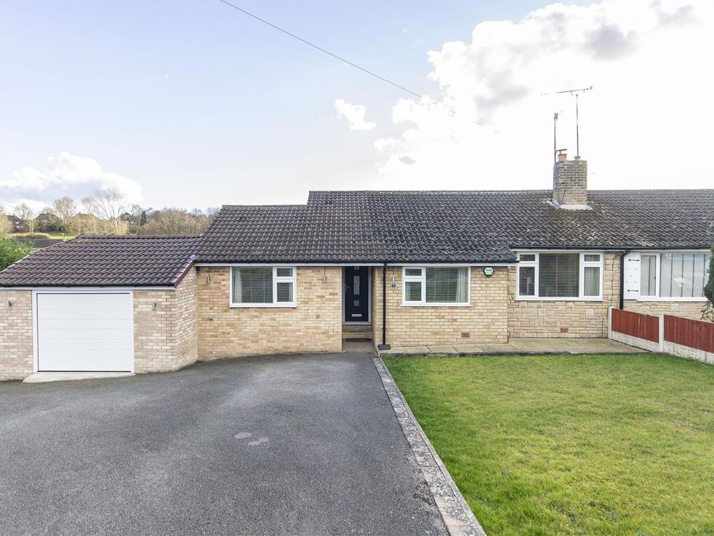 3 bed semidetached bungalow for sale in Lindale Rd, Dunston