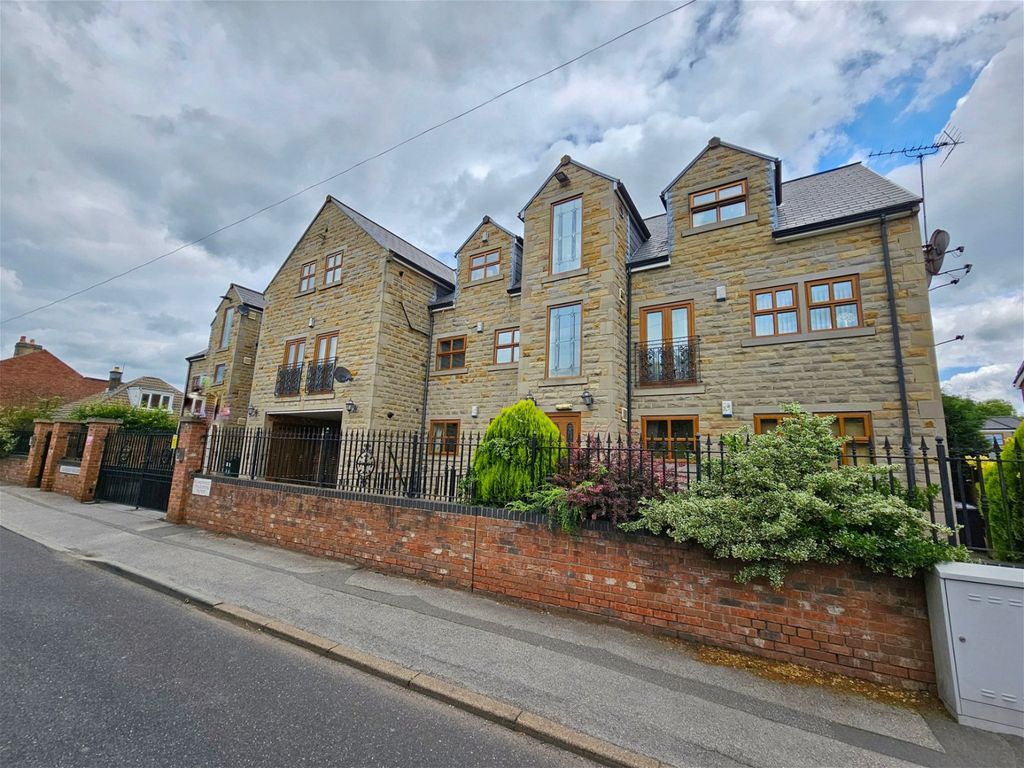 3 bed flat for sale in The Walk, Birdwell, Barnsley S70, £160,000 Zoopla