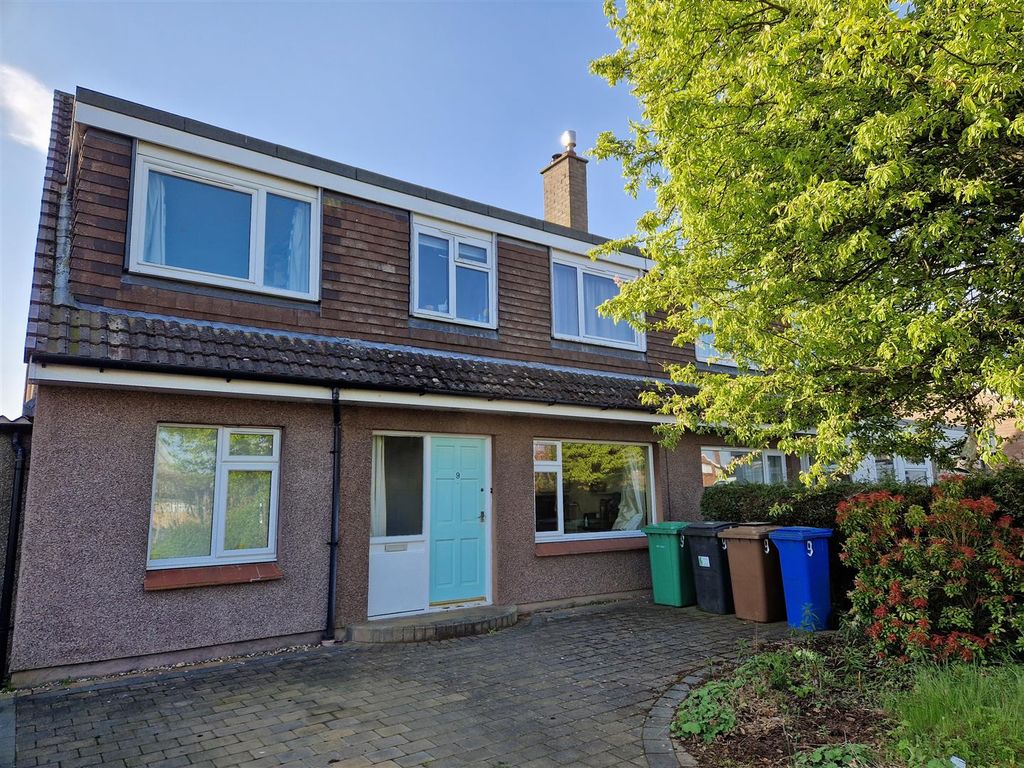 5 bed semidetached house for sale in 9, Letham Place, St. Andrews KY16