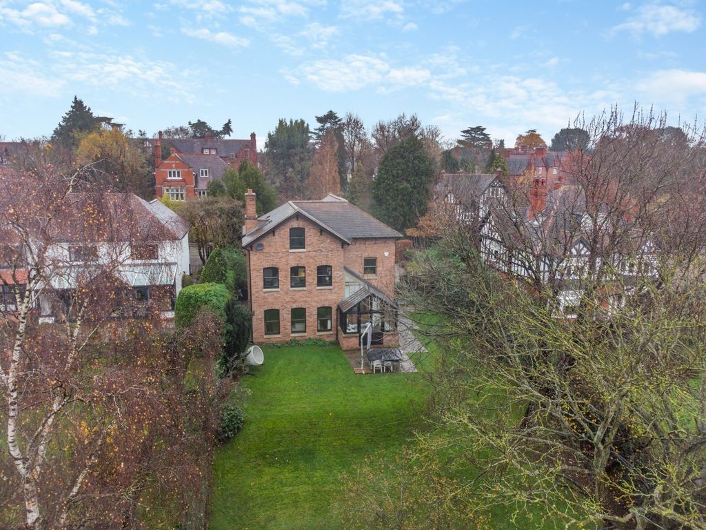 6 bed detached house for sale in Kennedy Road, Shrewsbury SY3, £