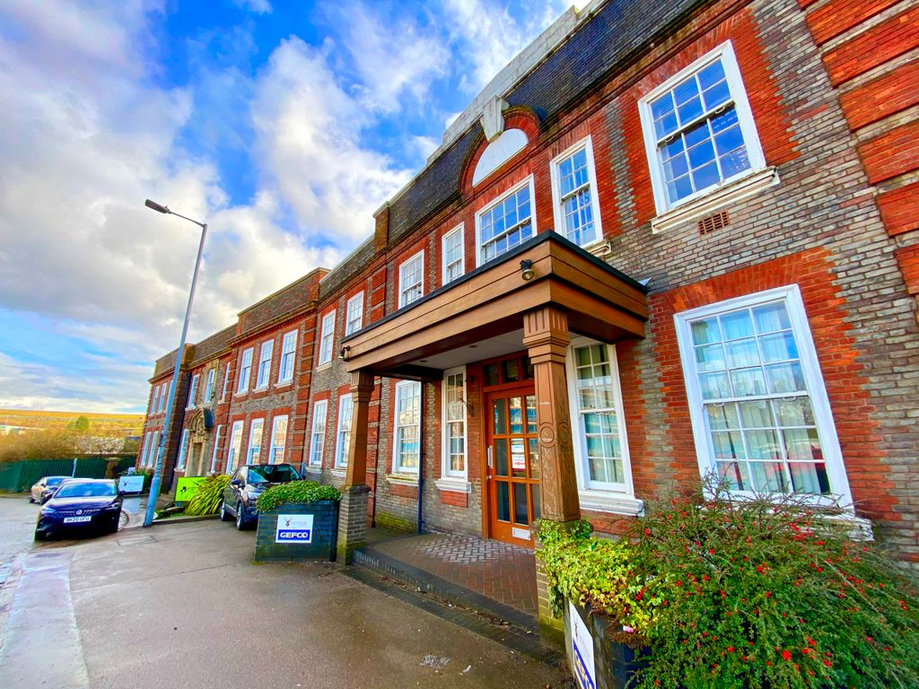 Office to let in Hart House Business Centre, Kimpton Road, Luton, Bedfordshire LU2 Zoopla