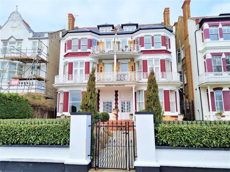 1 bed flat to rent in Westcliff Parade, WestcliffOnSea SS0 Zoopla