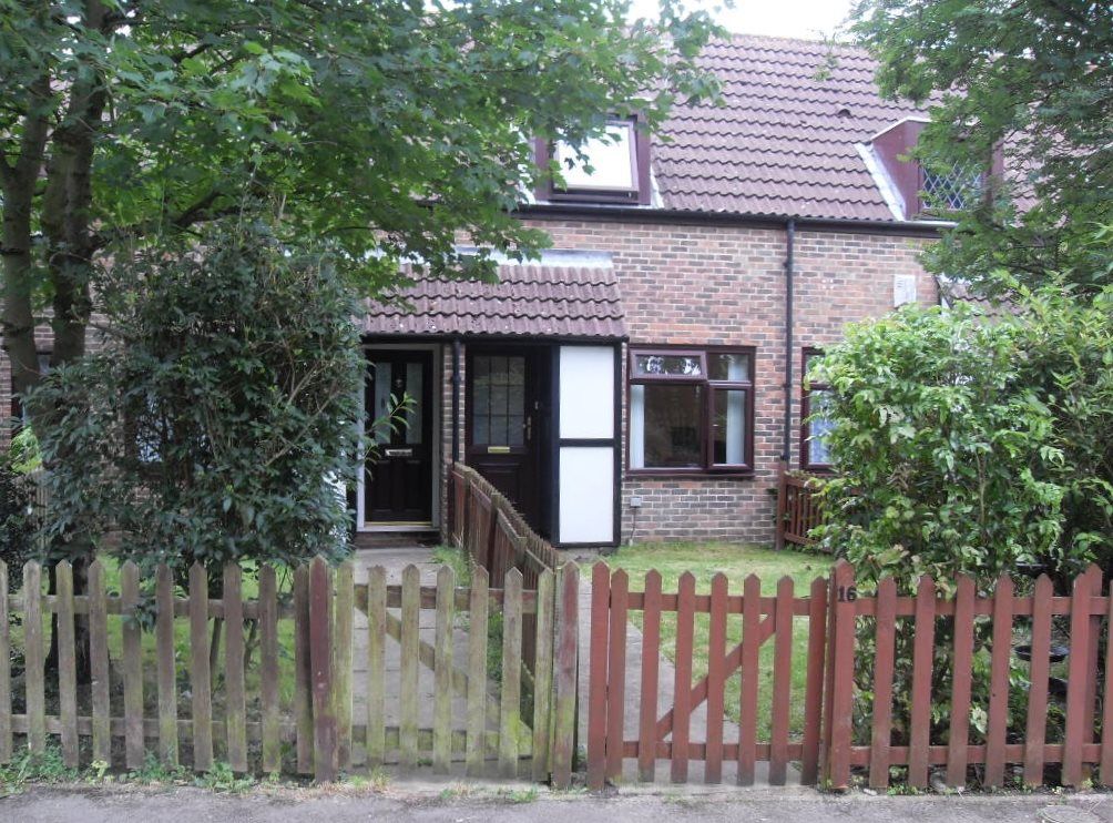 1 bed terraced house to rent in Fern Walk, Ferndale Road, Ashford TW15
