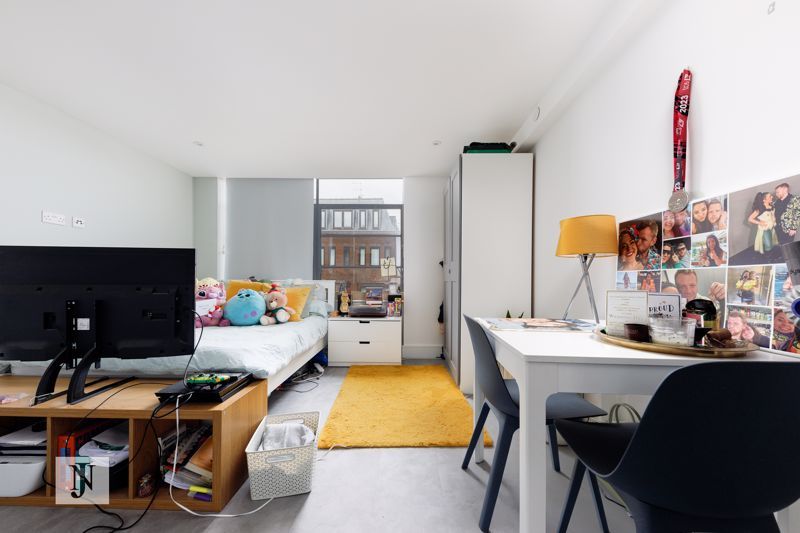 1 bed flat to rent in Fyfield Road, Enfield EN1, £1,150 pcm Zoopla