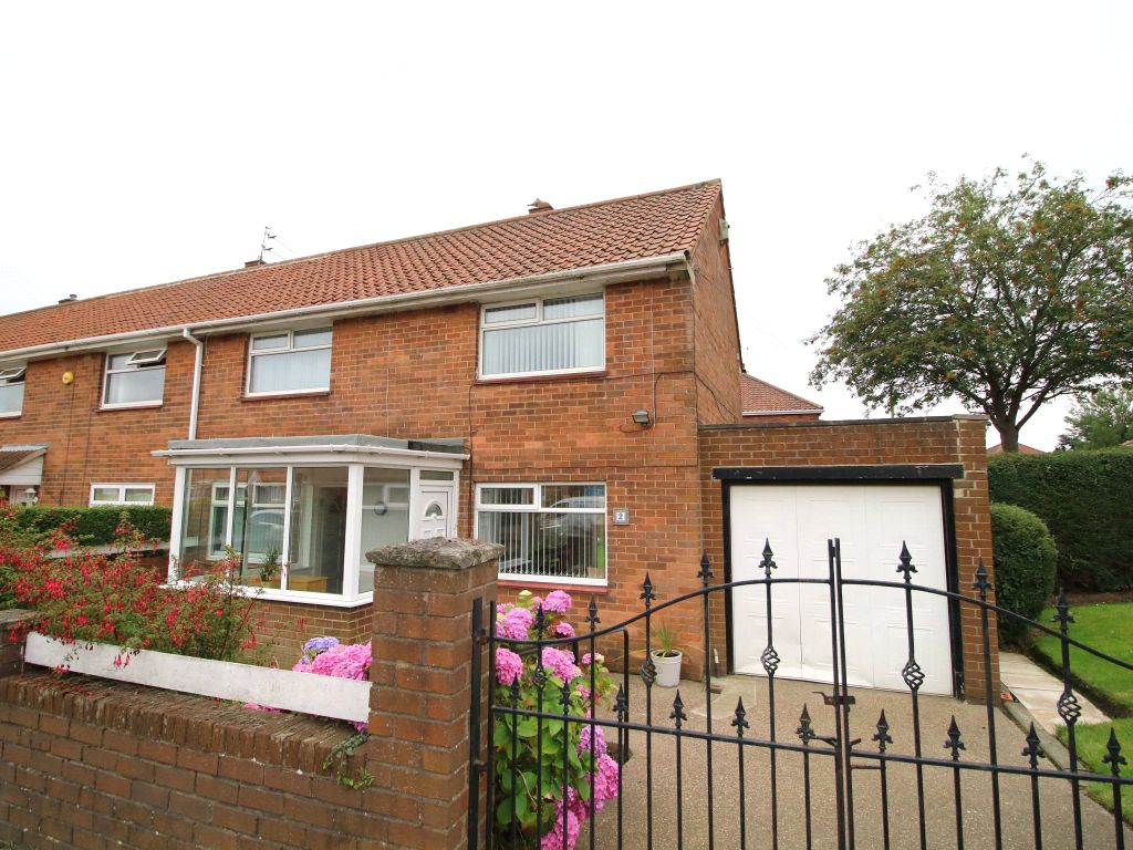 3 bed end terrace house to rent in Burwell Avenue, Denton Burn