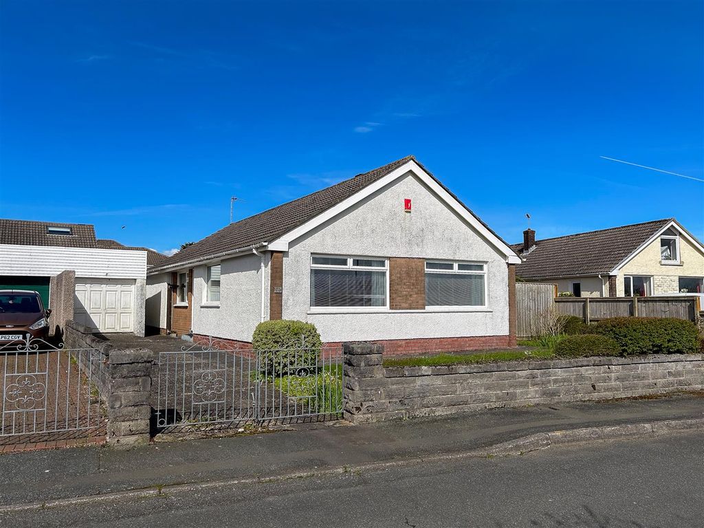 3 bed bungalow for sale in Haven Park Drive, Haverfordwest SA61, £250,000 Zoopla