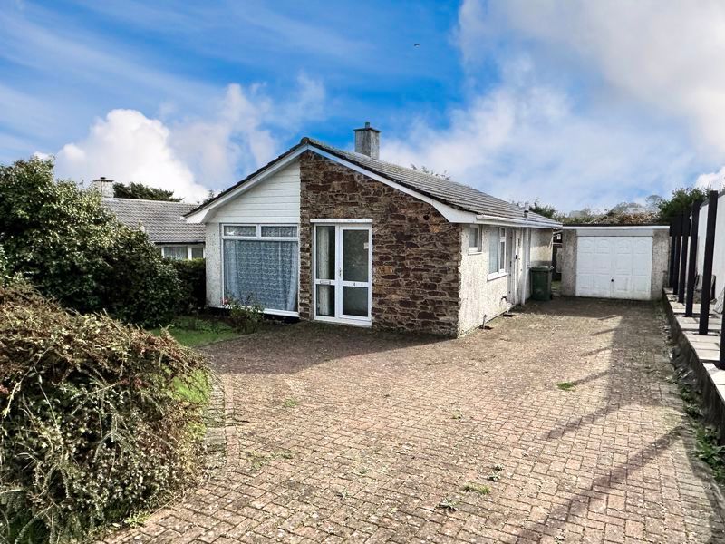 3 bed detached bungalow for sale in Ros Lyn, Carbis Bay, St. Ives TR26, £275,000 Zoopla