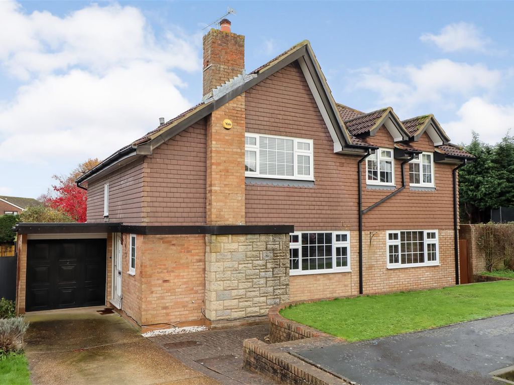 4 bed detached house for sale in Glendale Close, Horsham RH12 Zoopla
