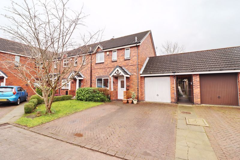 3 bed end terrace house for sale in Ladymere Drive, Worsley, Manchester M28, £300,000 Zoopla