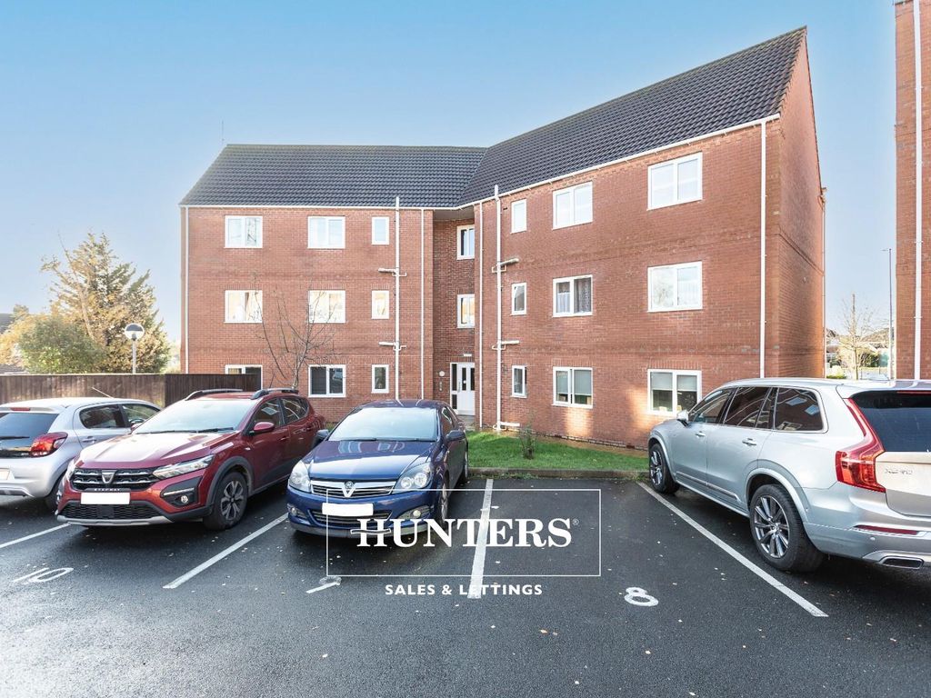 2 bed flat to rent in Springfield Court, Lofthouse, Wakefield WF3, £825