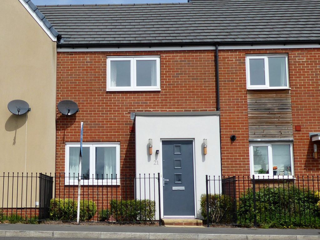 2 bed semidetached house to rent in Skinners Croft, Patchway, Bristol