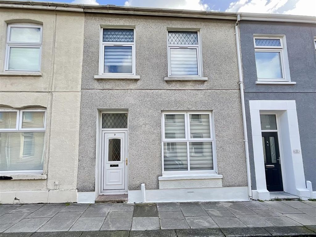 3 bed terraced house for sale in Nevill Street, Llanelli SA15, £118,000 Zoopla