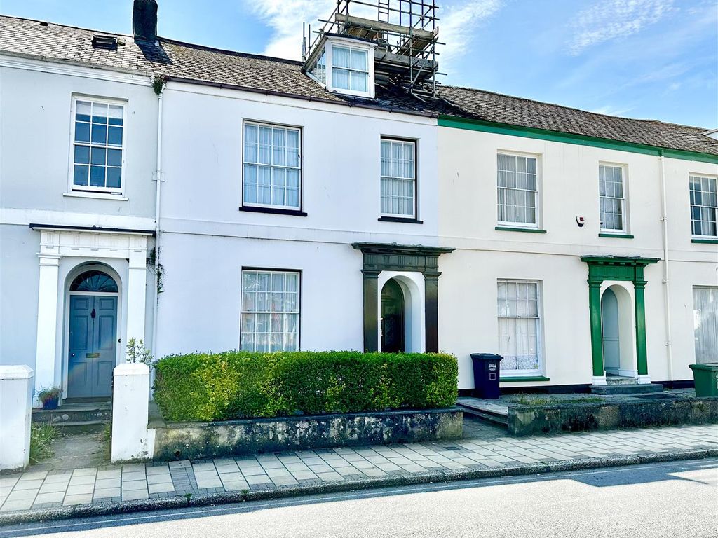 4 bed terraced house for sale in Newport Road, Barnstaple EX32, £