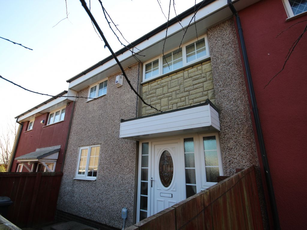 2 bed terraced house to rent in Enstone Garth, Bransholme, Hull HU7