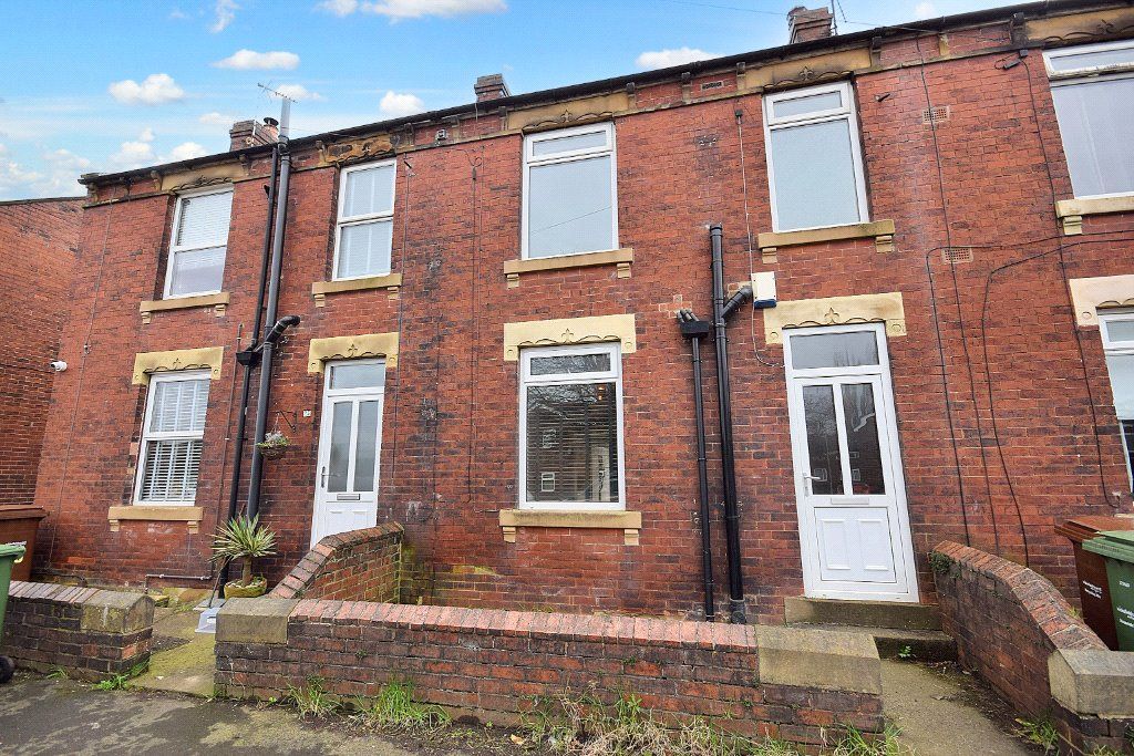 2 bed terraced house for sale in King Street, Horbury, Wakefield, West