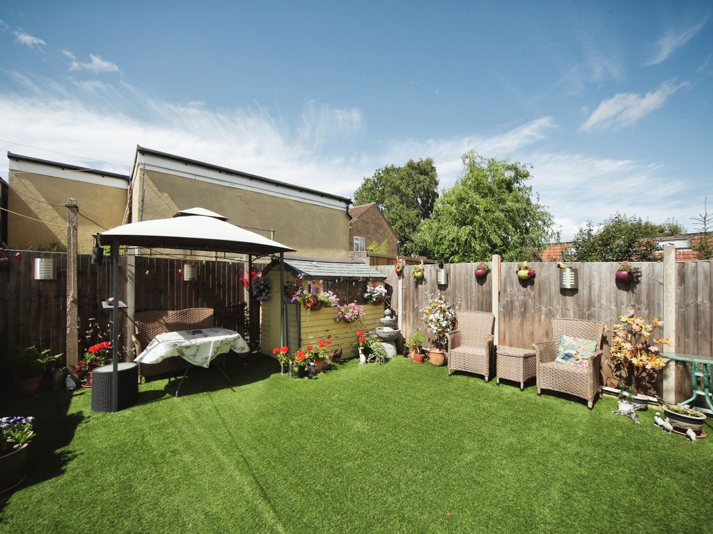 2 bed end terrace house for sale in Bower Hinton, Martock, Somerset TA12, £270,000 Zoopla