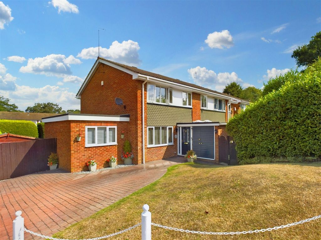 Semidetached house for sale in Wey Close, Camberley GU15 Zoopla