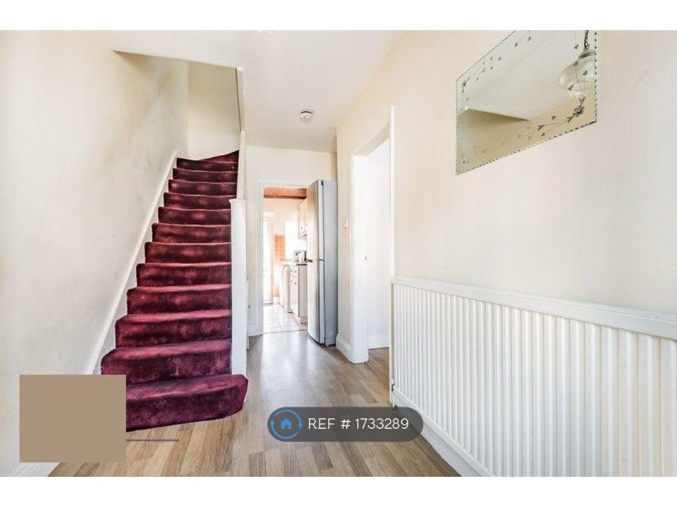 3 Bed Terraced House To Rent In Dagenham Avenue, Dagenham RM9 - Zoopla