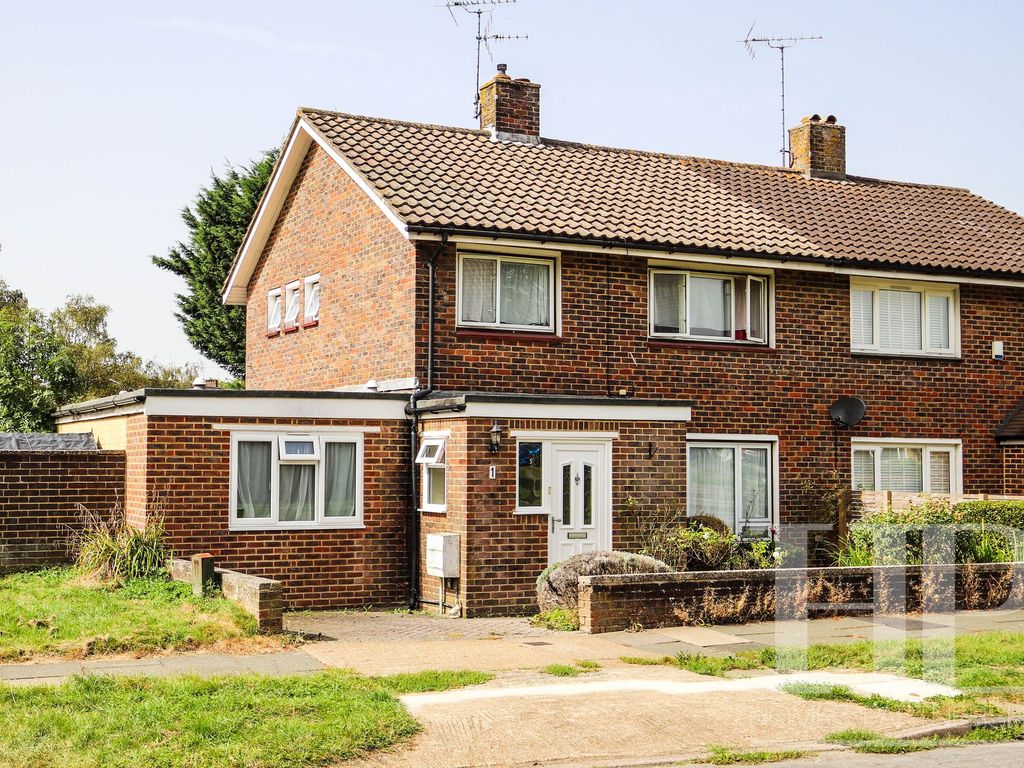 5 bed semidetached house for sale in Craigans, Crawley RH11, £465,000 Zoopla