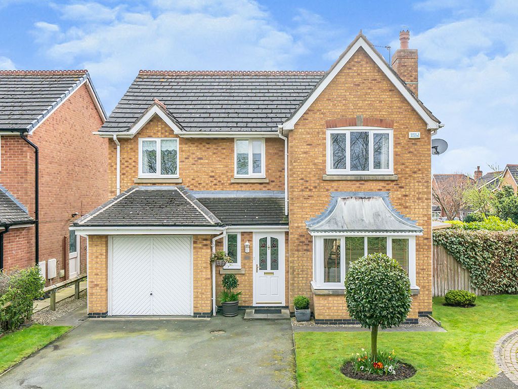 4 bed detached house for sale in Capesthorne Close, Widnes, Cheshire ...