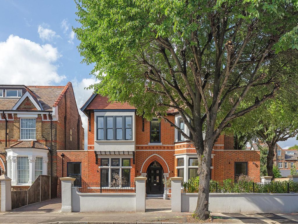 New home, 2 bed flat for sale in Gordon Road, London W13, £700,000 Zoopla