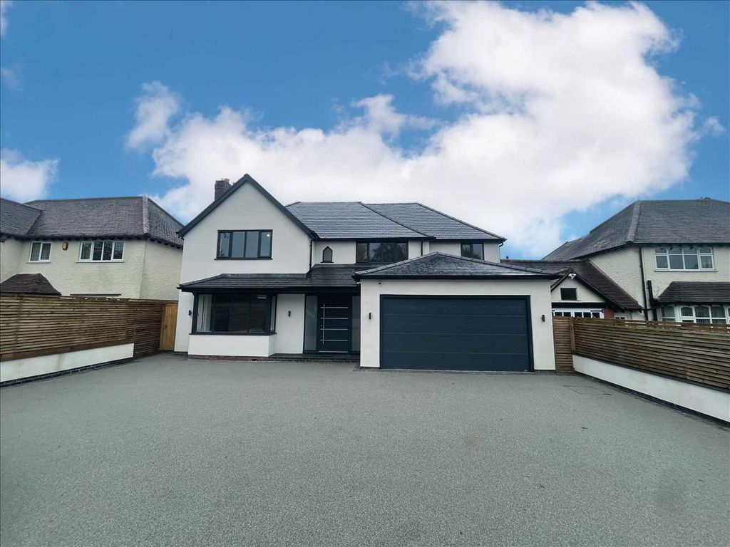 5 bed detached house to rent in Station Road, Knowle, Solihull B93, £