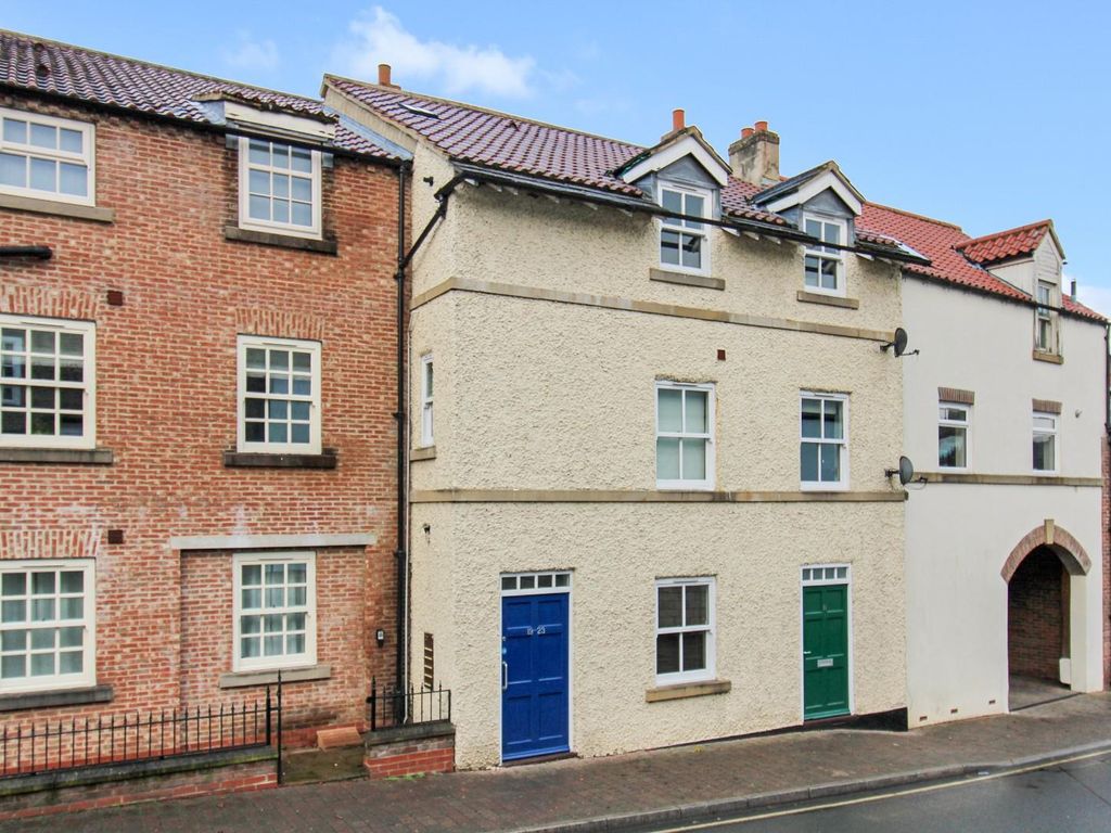 2 bed flat for sale in Florentines Court, Allhallowgate, Ripon HG4 Zoopla