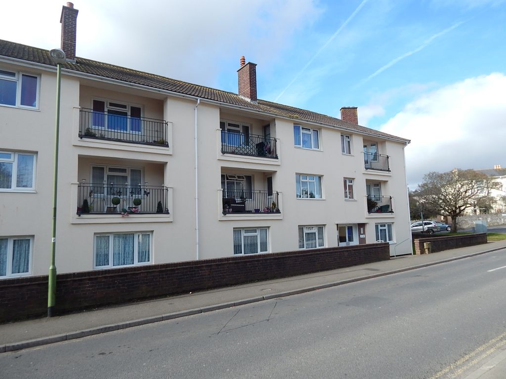 2 bed flat to rent in Warbro Road, Torquay TQ1 Zoopla