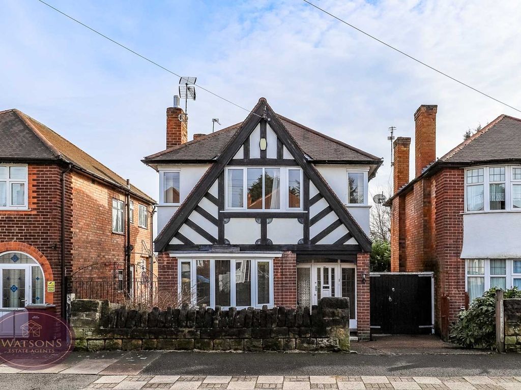 3 bed detached house for sale in Newlyn Drive, Nottingham NG8, £280,000