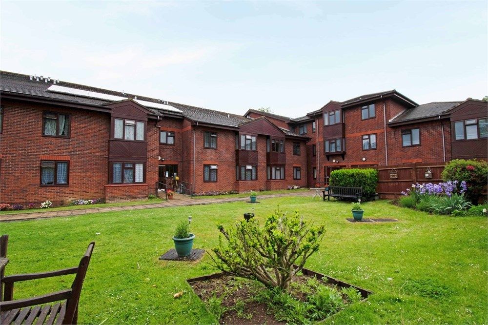 61-63 Sunny Bank, London SE25  