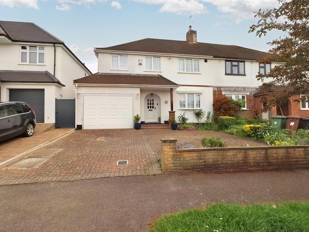 4 bed semidetached house for sale in Melrose Avenue, Borehamwood WD6