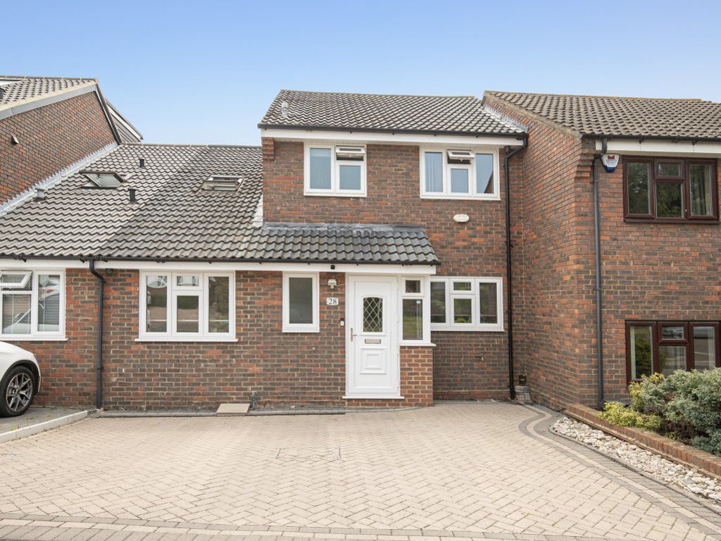 4 bed property to rent in Gwynne Park Avenue, Woodford Green IG8 Zoopla