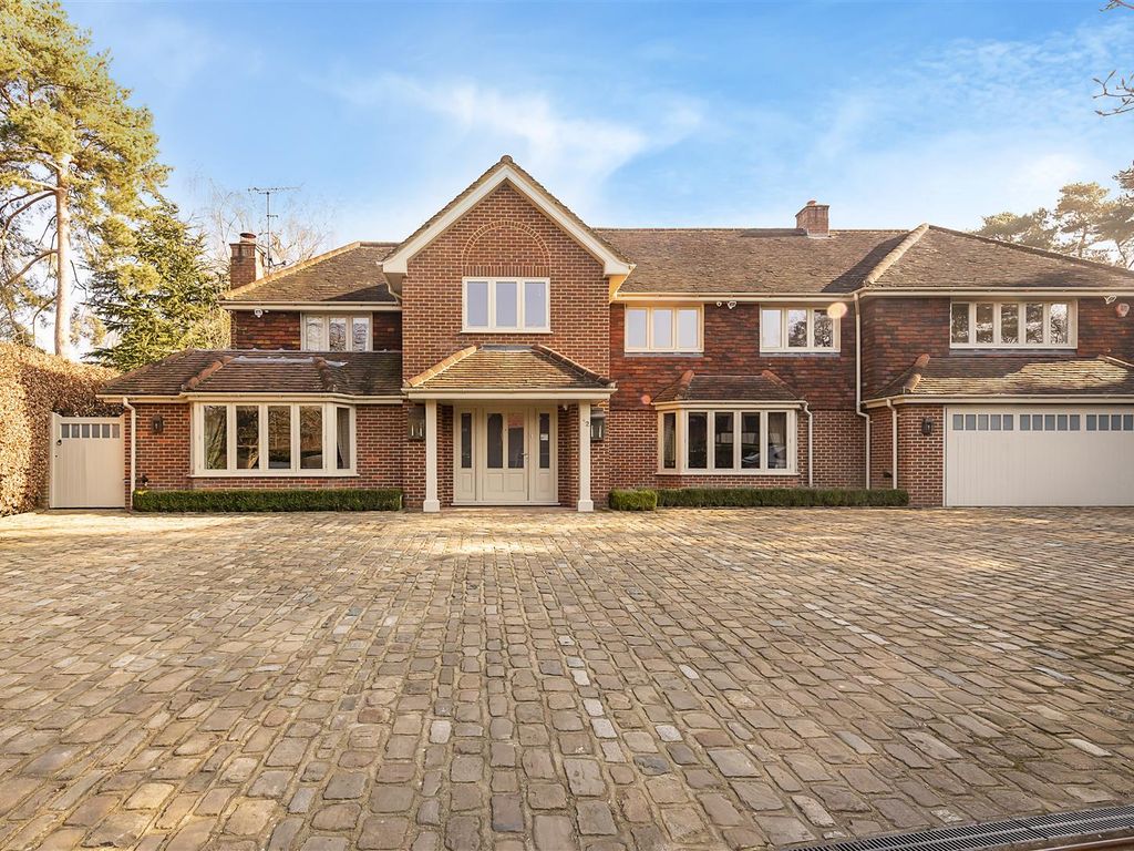 7 bed detached house for sale in West Common Way, Harpenden AL5 Zoopla
