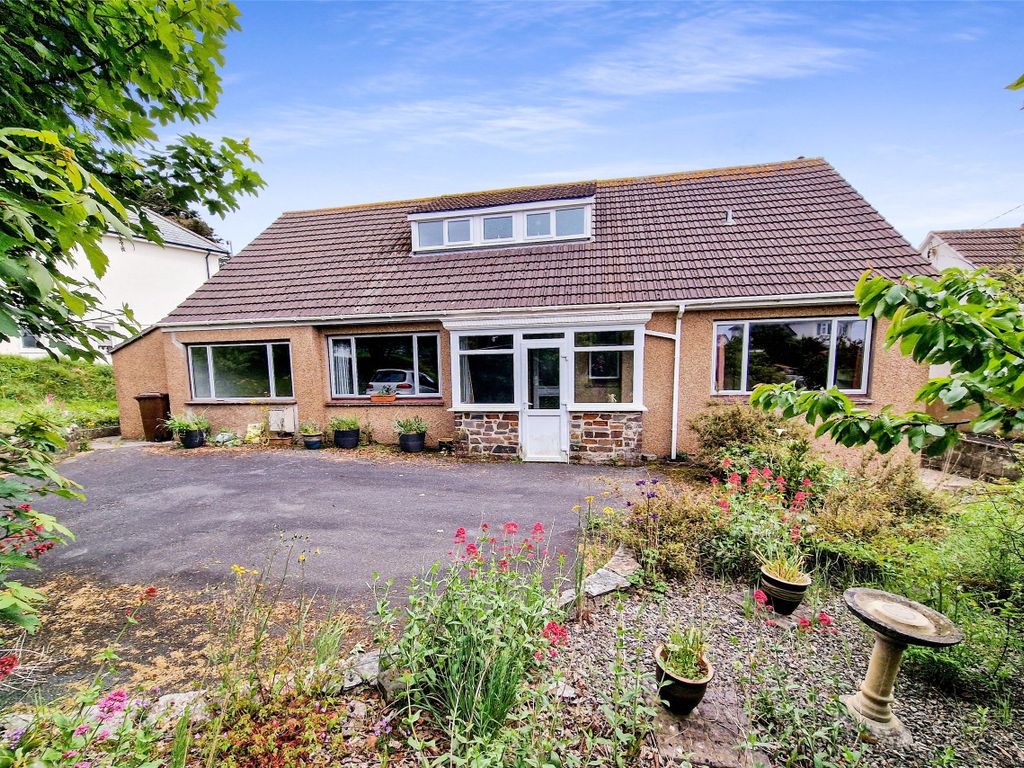 5 bed detached house for sale in Poughill Road, Bude, Cornwall EX23, £