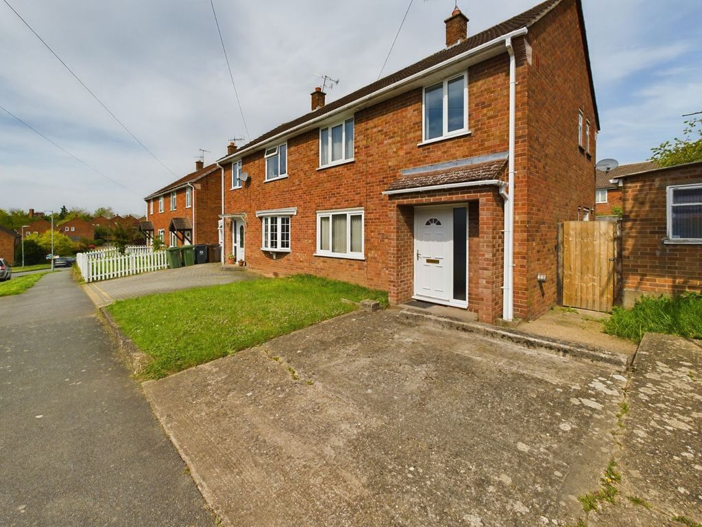 3 bed semidetached house for sale in Drake Avenue, Worcester