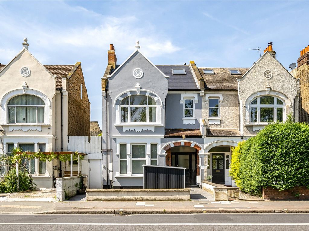 3 bed flat for sale in Fulham Palace Road, London SW6, £1,100,000 Zoopla