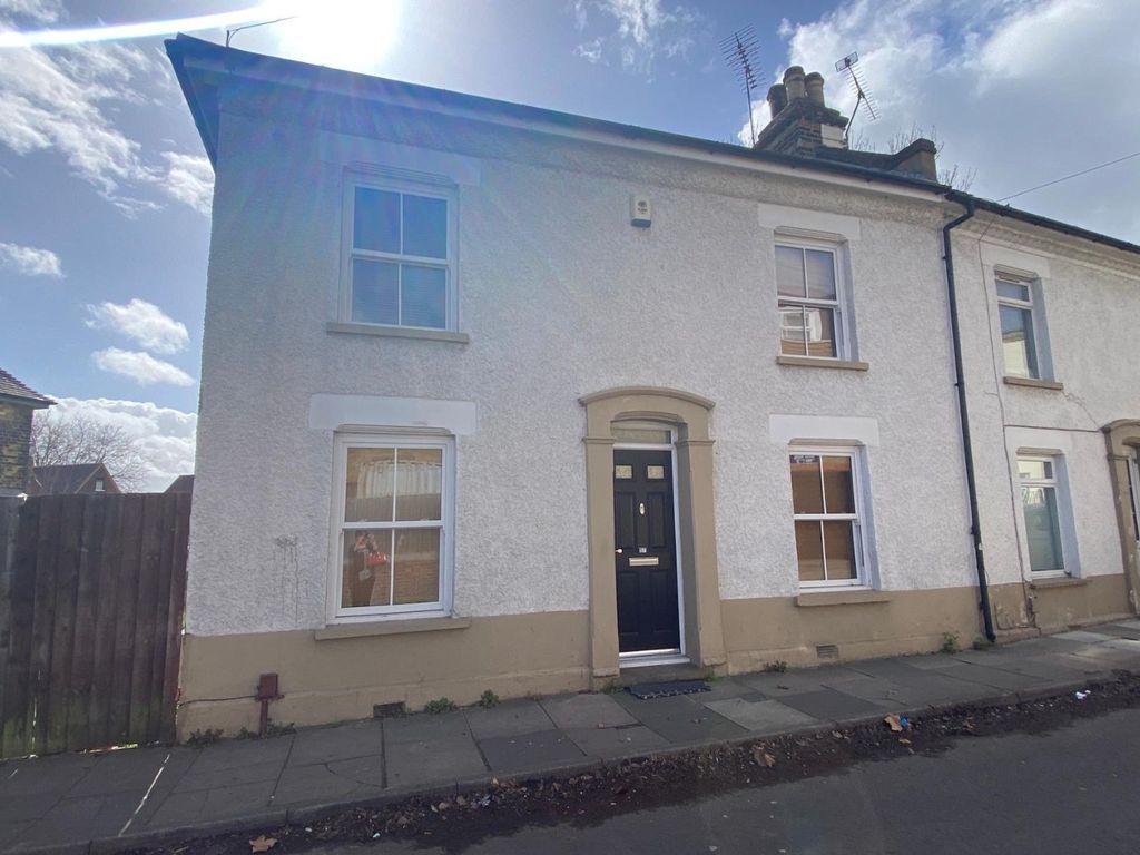2 bed semidetached house to rent in Dover Road East, Gravesend, Kent DA11 Zoopla