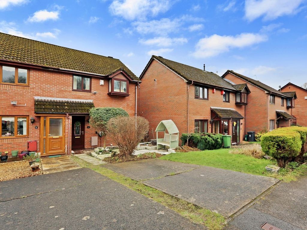 3 bed end terrace house for sale in Ffordd Y Bedol, CoedYCwm