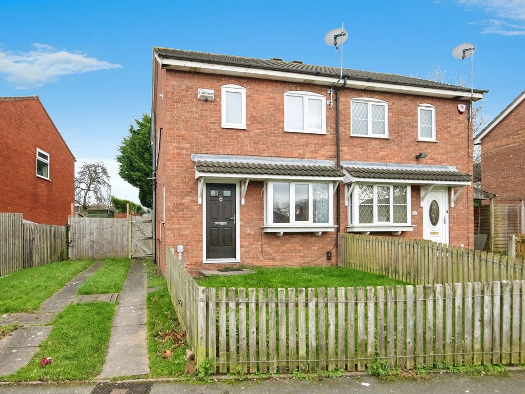 2 bed semidetached house for sale in Kent Street North, Hockley