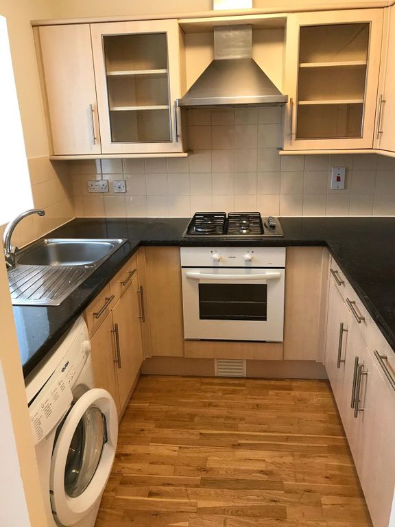 1 bed flat for sale in Buxton Road, Luton LU1, £150,000 Zoopla