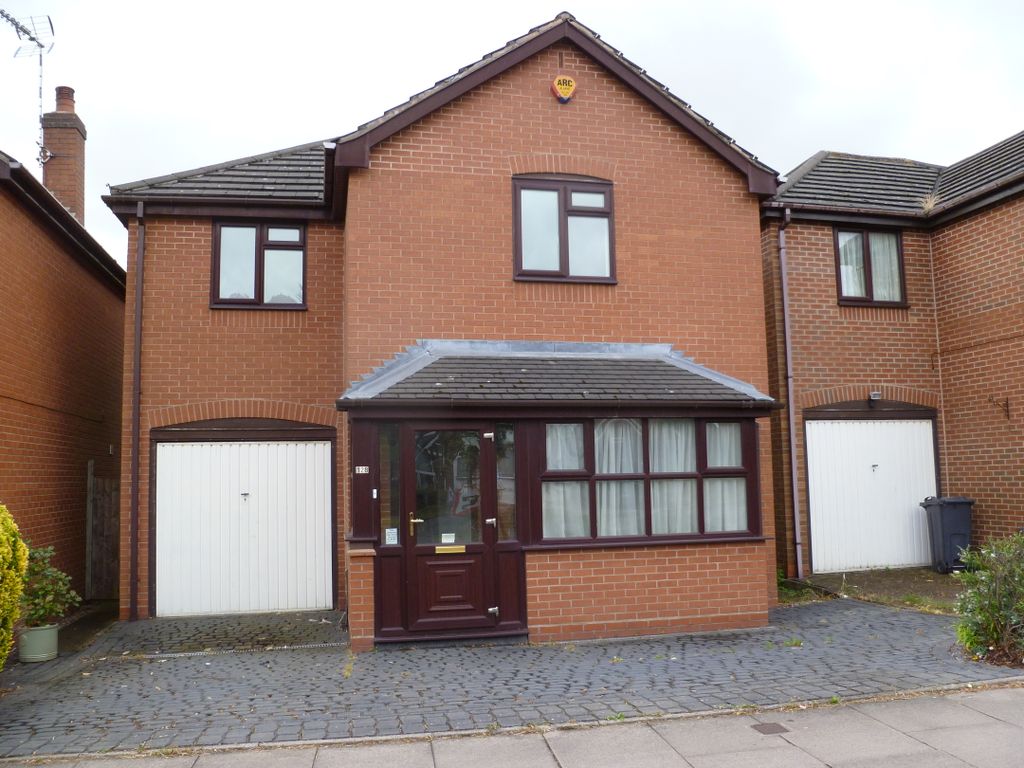 4 bed detached house to rent in Woodthorpe Road, Birmingham B14 Zoopla