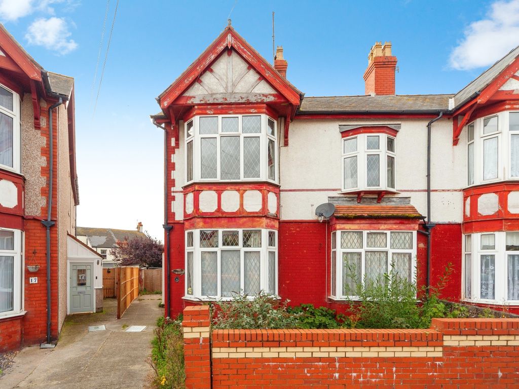 4 bed semidetached house for sale in North Avenue, Rhyl, Denbighshire LL18, £125,000 Zoopla