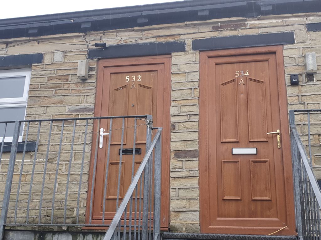 2 bed flat to rent in Little Horton Lane, Bradford BD5, £575 pcm Zoopla