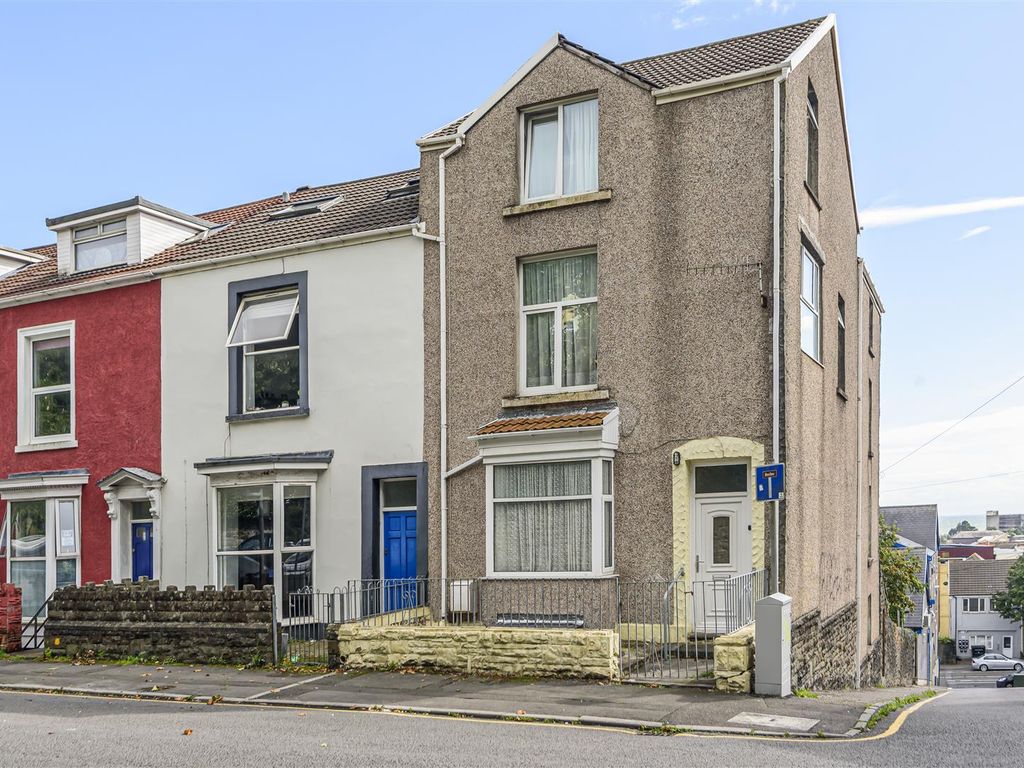 8 bed town house for sale in Carlton Terrace, Mount Pleasant, Swansea SA1, £240,000 Zoopla